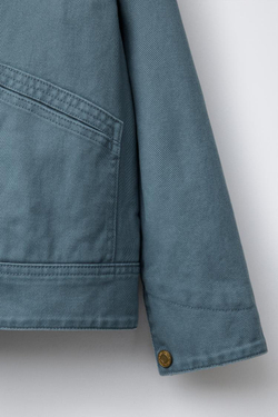 ZARA КУРТКА ИЗ ТВИЛА С ВЫШИТОЙ НАДПИСЬЮ, ГОЛУБОЙ