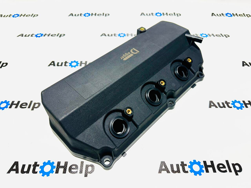 Клапанная крышка 1035A948 левая Mitsubishi 6B31