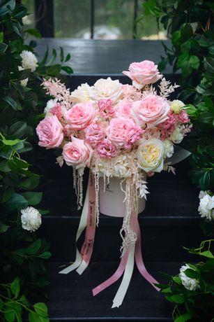 Коробки с цветами