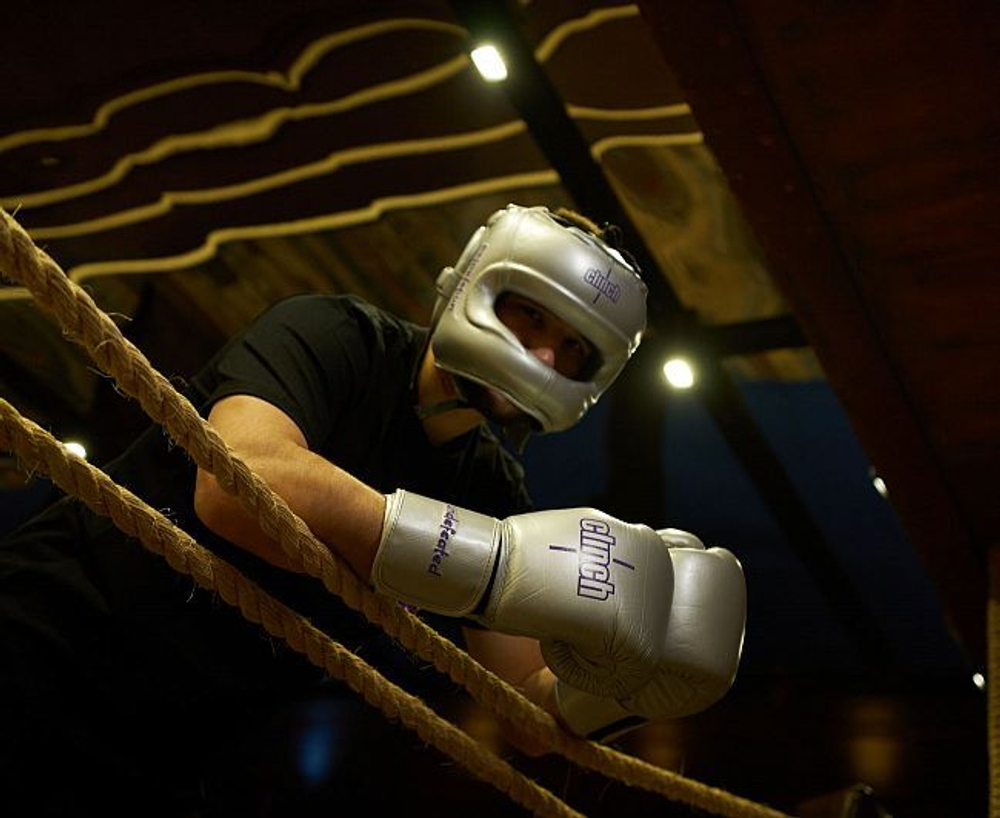 Шлем боксерский с бампером Clinch Undefeated Russian Team серебристый C160RT