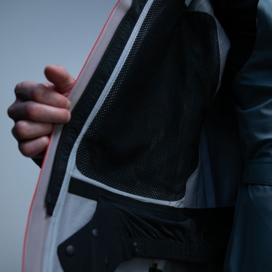 Костюм горнолыжный Descente SWISS 3L HARD SHELL JACKET 25/26