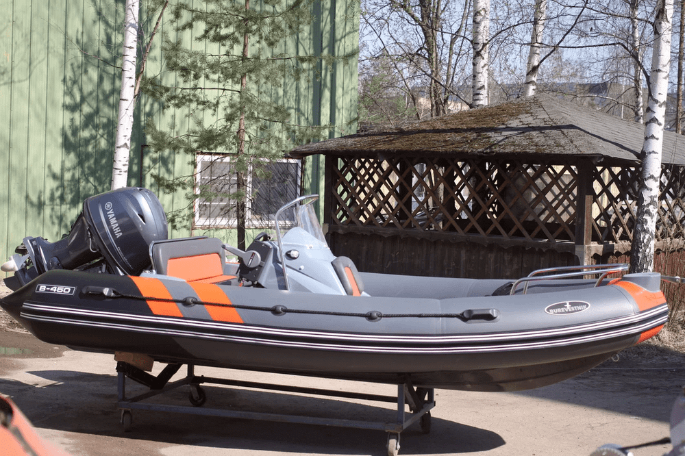 Лодка РИБ БУРЕВЕСТНИК 450 MAX