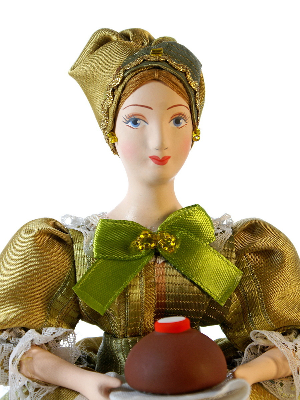 Кукла фарфоровая грелка на чайник Купчиха с хлебом-солью