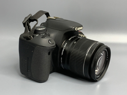 Canon EOS 600D kit 18-55mm IS ll 3.900 кадров