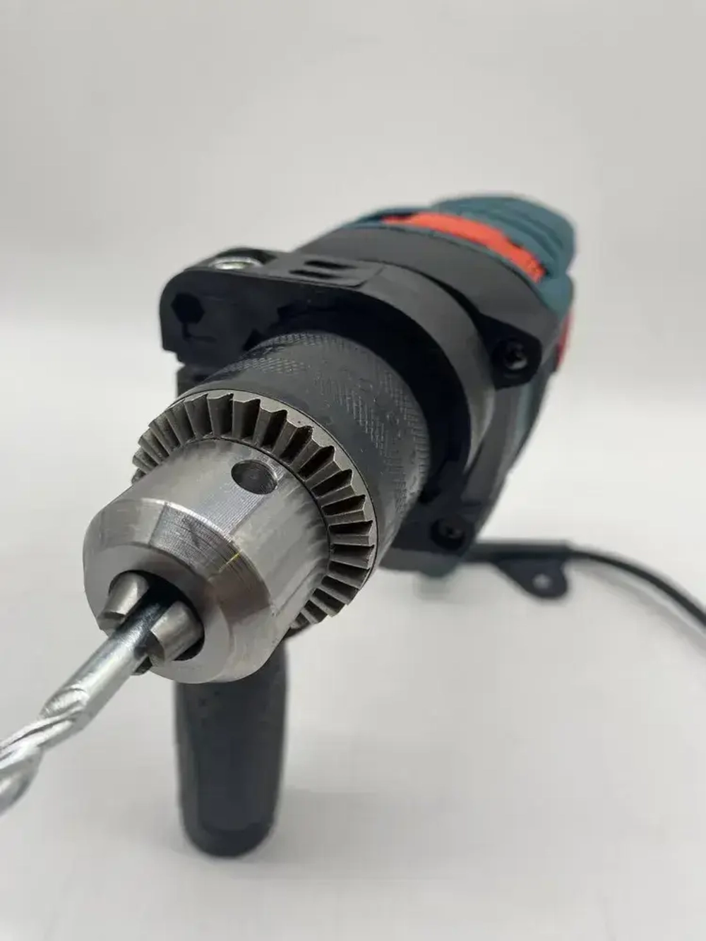 Дрель ударная Bosch / Дрель ударная Bosch GSB 13 RE