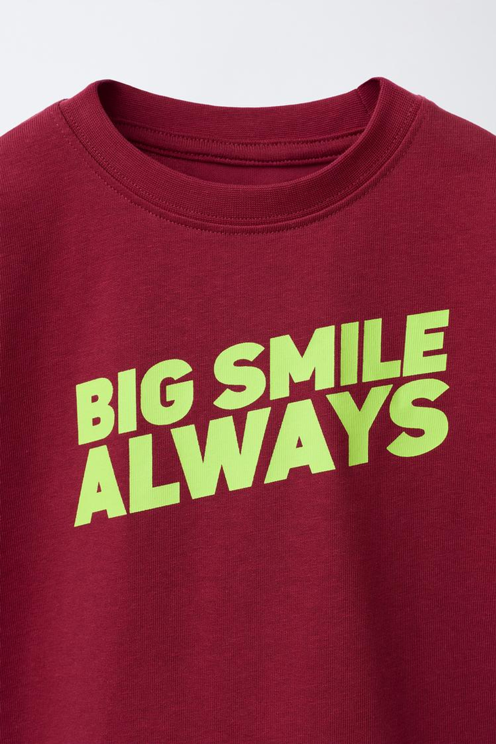 ZARA ФУТБОЛКА С НАШИВКОЙ И ВЫШИВКОЙ, БУРГУНДИ