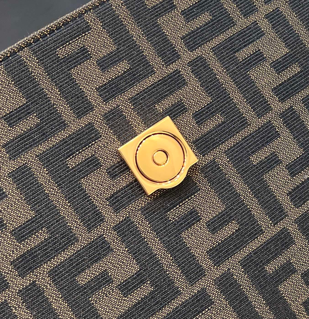 Fendi Versace Medusa 25 cm
