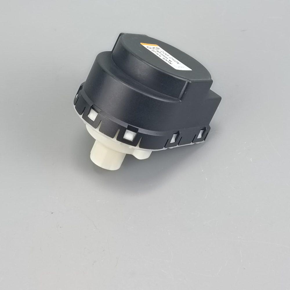 Сервопривод DUCA 220-240V черно-белый для котлов BAXI, ARISTON, PROTHERM арт. 61302483, 5694580