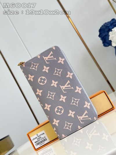 Louis Vuitton Zippy Wallet