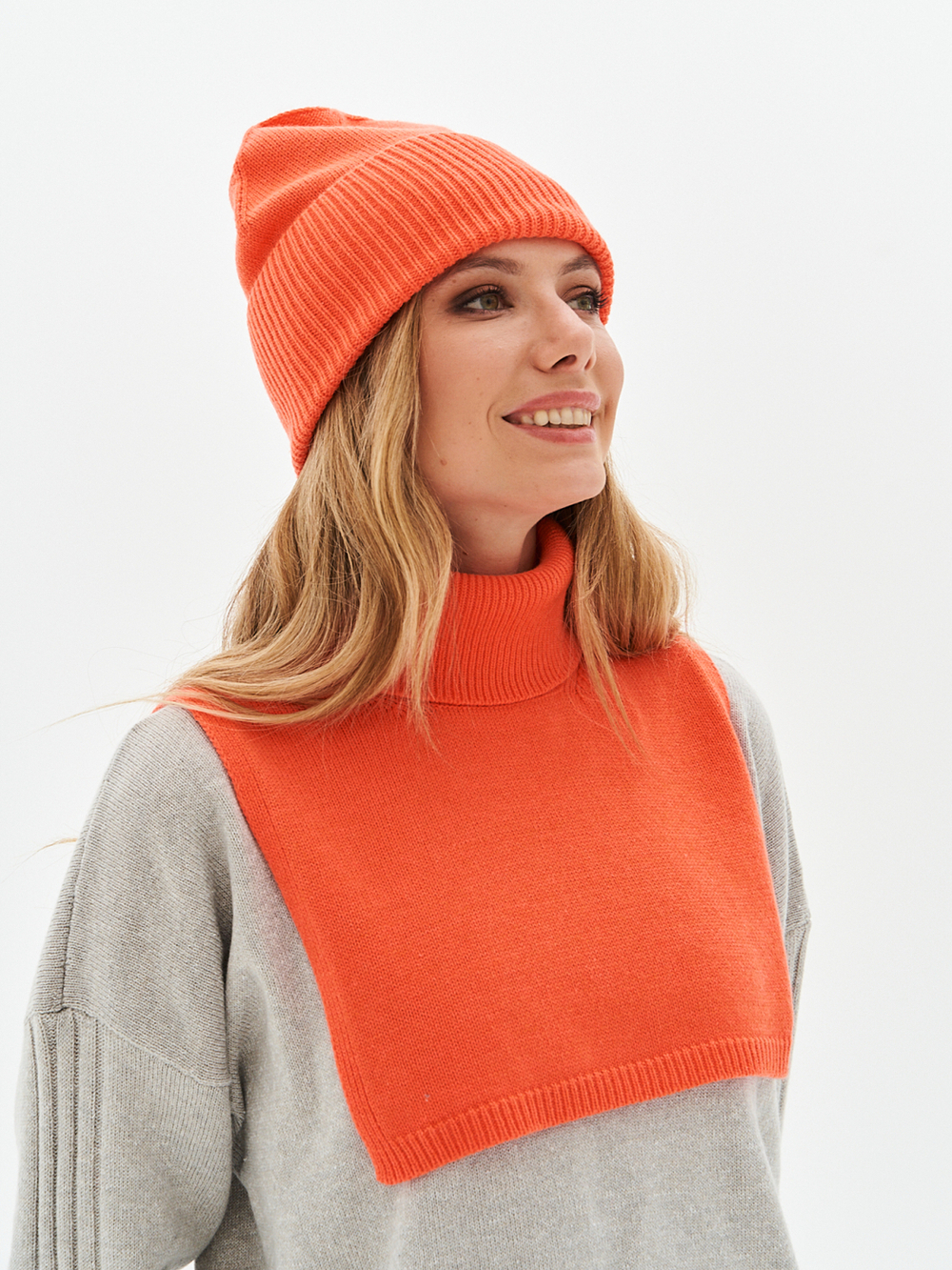 Манишка женская лосось