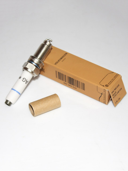 Свеча зажигания (1 шт.) 04C905616 для Volkswagen Polo