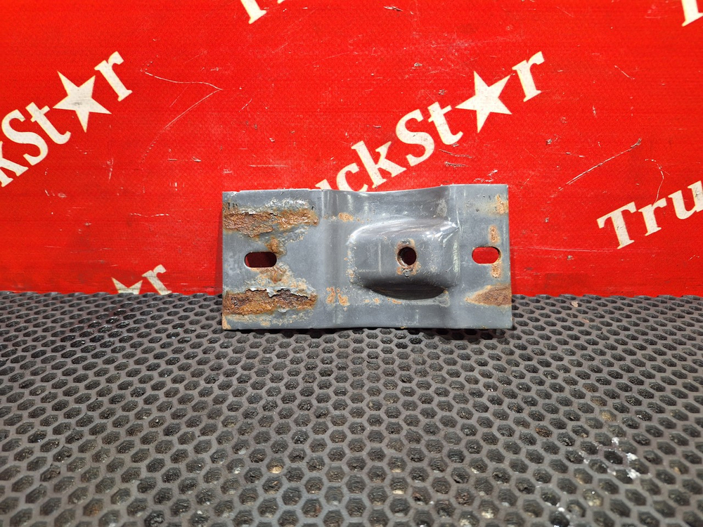 Кронштейн крыла заднего 2018г.