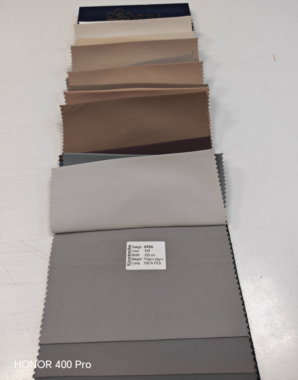 Римская штора Ecobella арт. Efes col. 117 с декоративным бордюром Te-Xo и карнизом