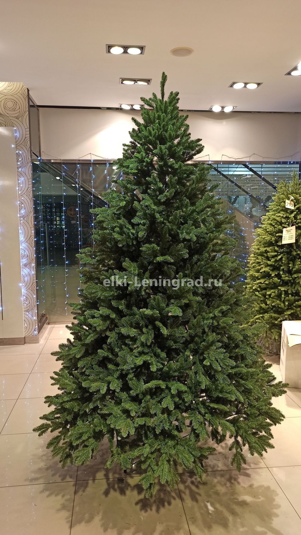 Искусственная ёлка «Монтерей» (Литая хвоя) 240 см / 2.4 м