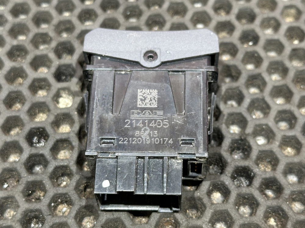 Кнопка горного тормоза