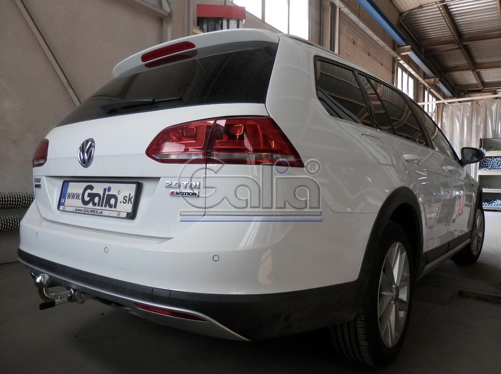 Фаркоп оцинкованный Galia V073A для Volkswagen Golf VII универсал 2WD/4WD 2013-(паспорт и сертификат в комплекте)(без электрики)