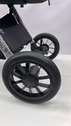 Коляска трансформер 3в1 с перекидной ручкой Luxmom A4 /бежевая