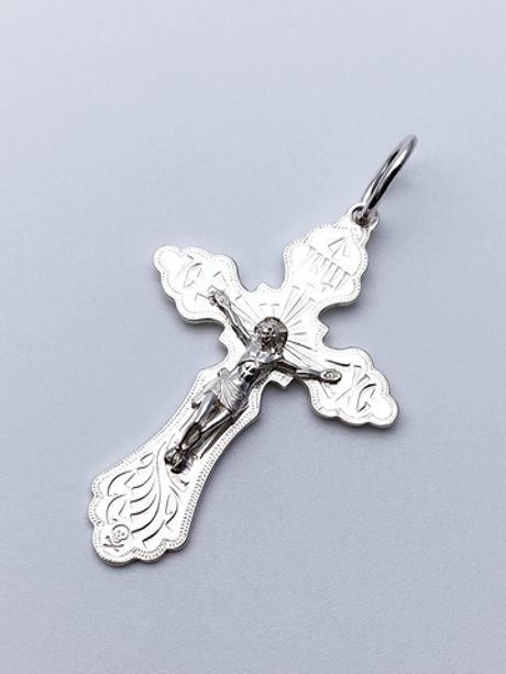 Крест из серебра/С алмазной огранкой