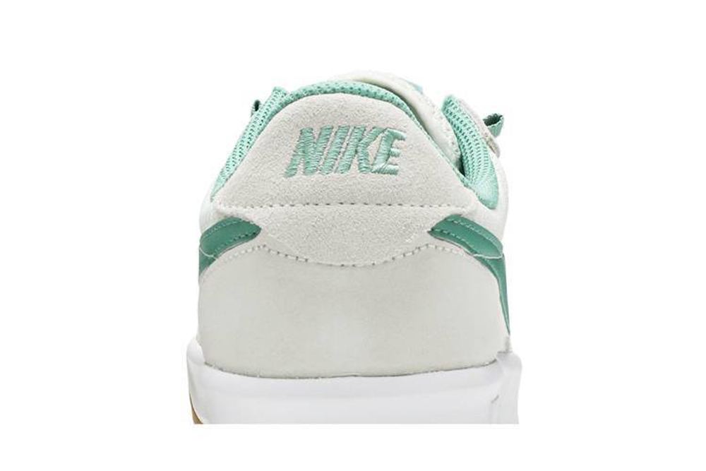 Кроссовки Nike Sb Adversary