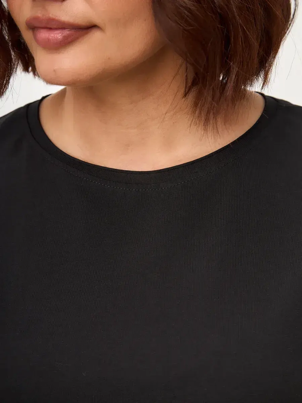 Футболка дизайнерская оверсайз с фигурным низом черный