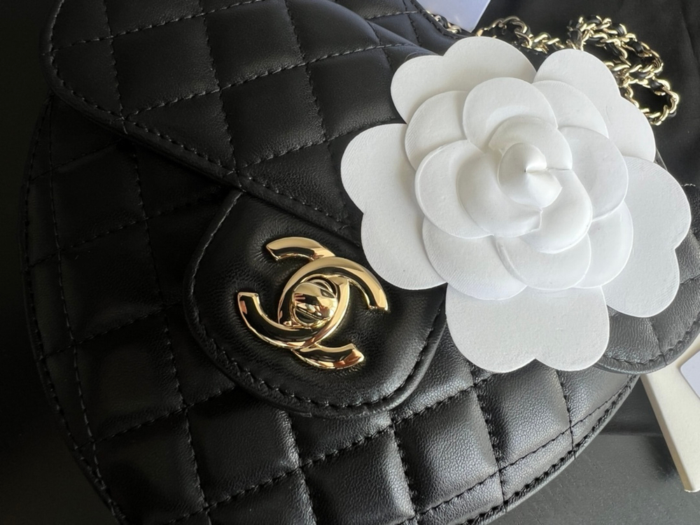 Chane1 Heart Bag 18 cm