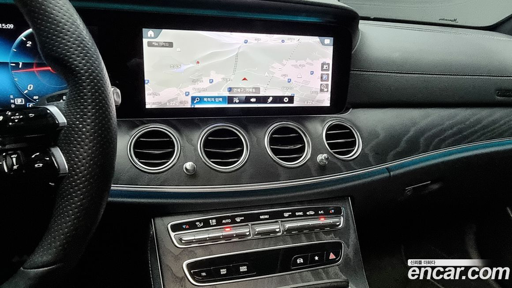 Mercedes-Benz E-Class W213 E220d 4MATIC AMG Line (07.2021)