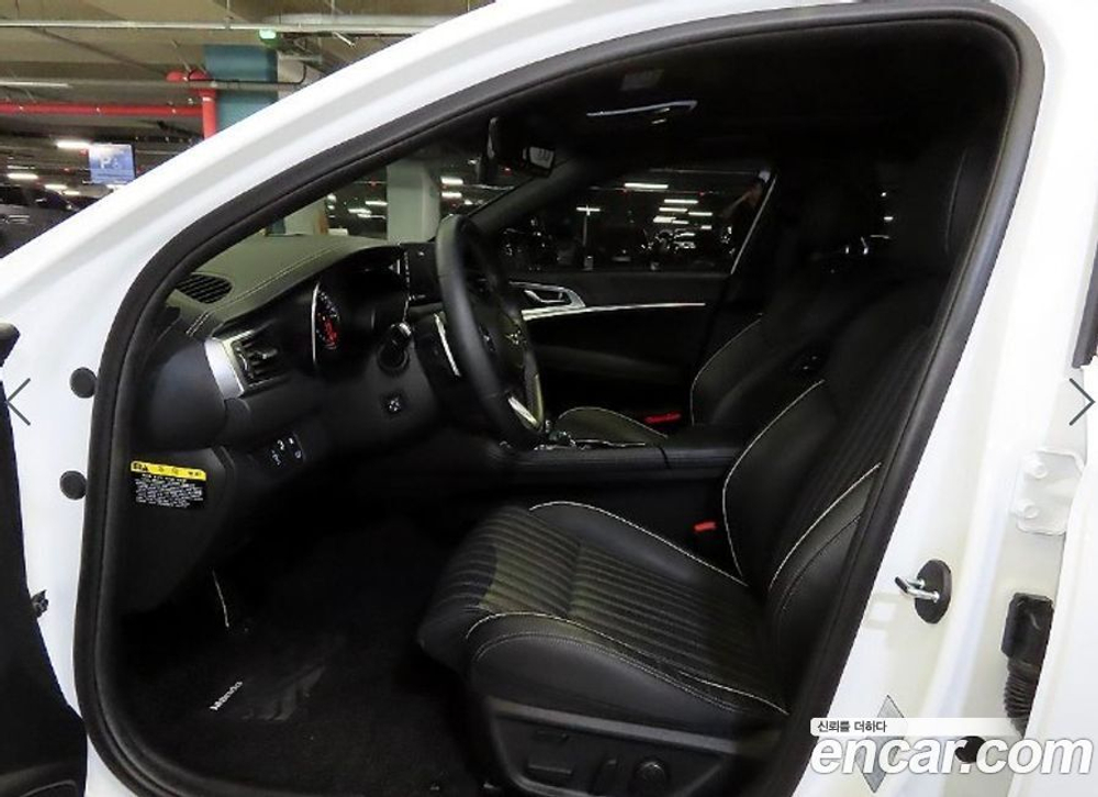 Genesis G70 2.0T AWD (12.2019)