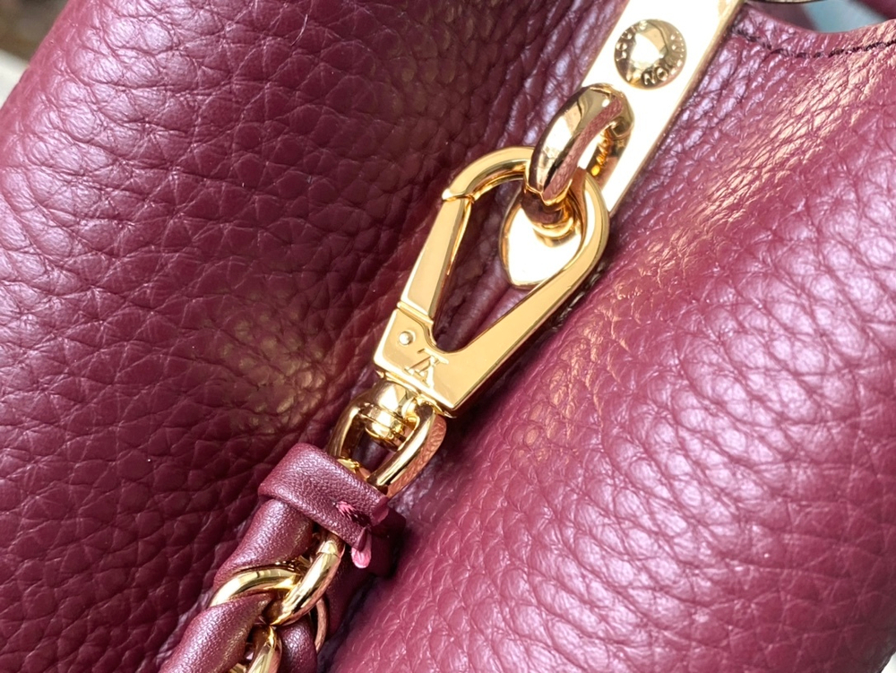 Louis Vuitton Capucines BB