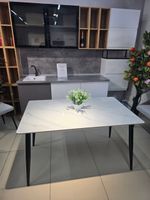 Стол обеденный из камня