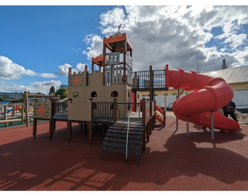 Детский игровой комплекс Дворец чудес Н-2000 и Н-750 закрытая пластиковая труба и винтовой скат, в стиле средневековья ДИО 13051.2