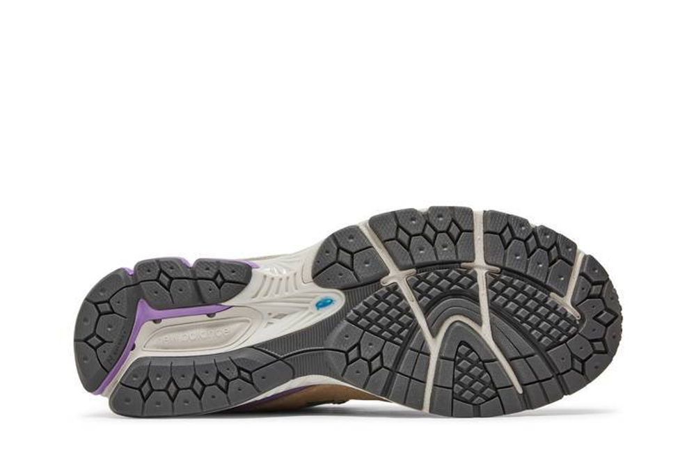 Кроссовки New Balance Nb 2002R