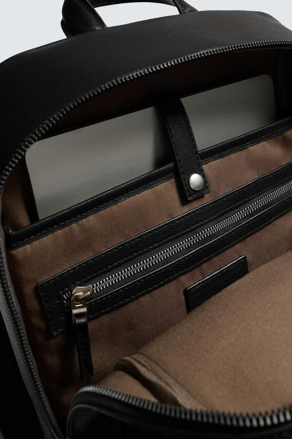 ZARA РЮКЗАК С ТЕКСТУРОЙ, ЧЕРНЫЙ