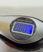 Манометр для шин автомобильный, электронный, до 10 атм с подсветкой, TG (1 шт.) -