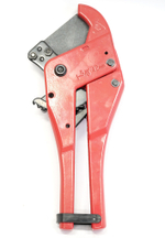 НОЖНИЦЫ ДЛЯ ПВХ ТРУБ RODEX 42MM RHT0606100042