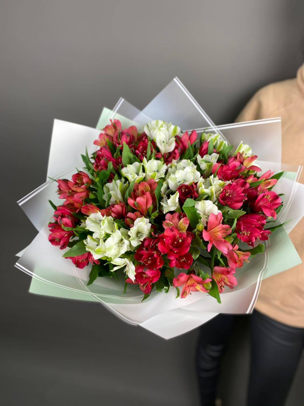 Букет Альстромерия L (21 ветка)