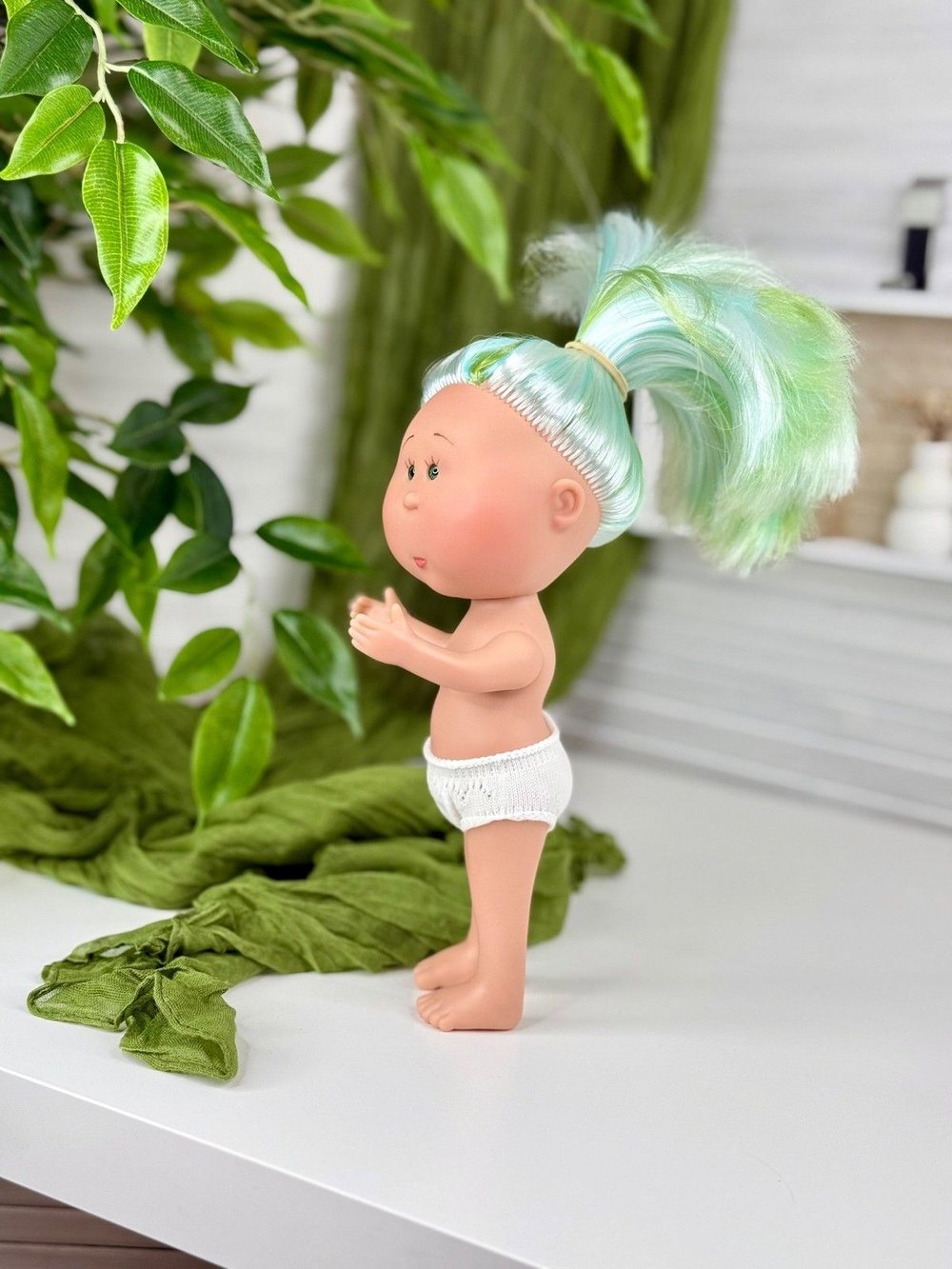 Кукла Nines виниловая 23см Little Mia без одежды (3199W31)