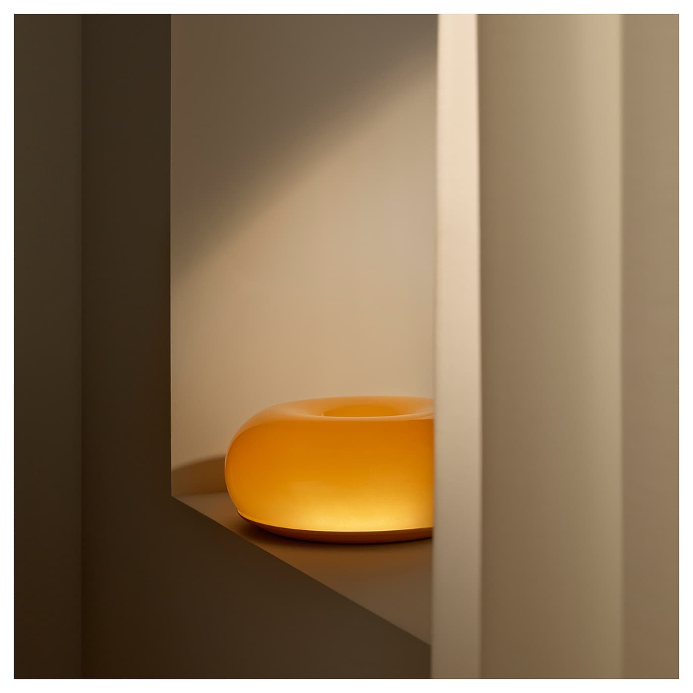 IKEA VARMBLIXT  (ИКЕА ВАРМБЛИКСТ)  -  Светодиодная настольная/настенная лампа, оранжевое стекло/круглая, 30 см