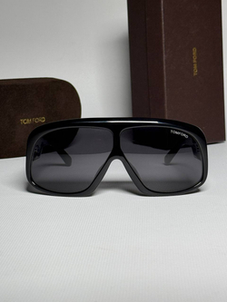 Солнцезащитные очки Tom Ford