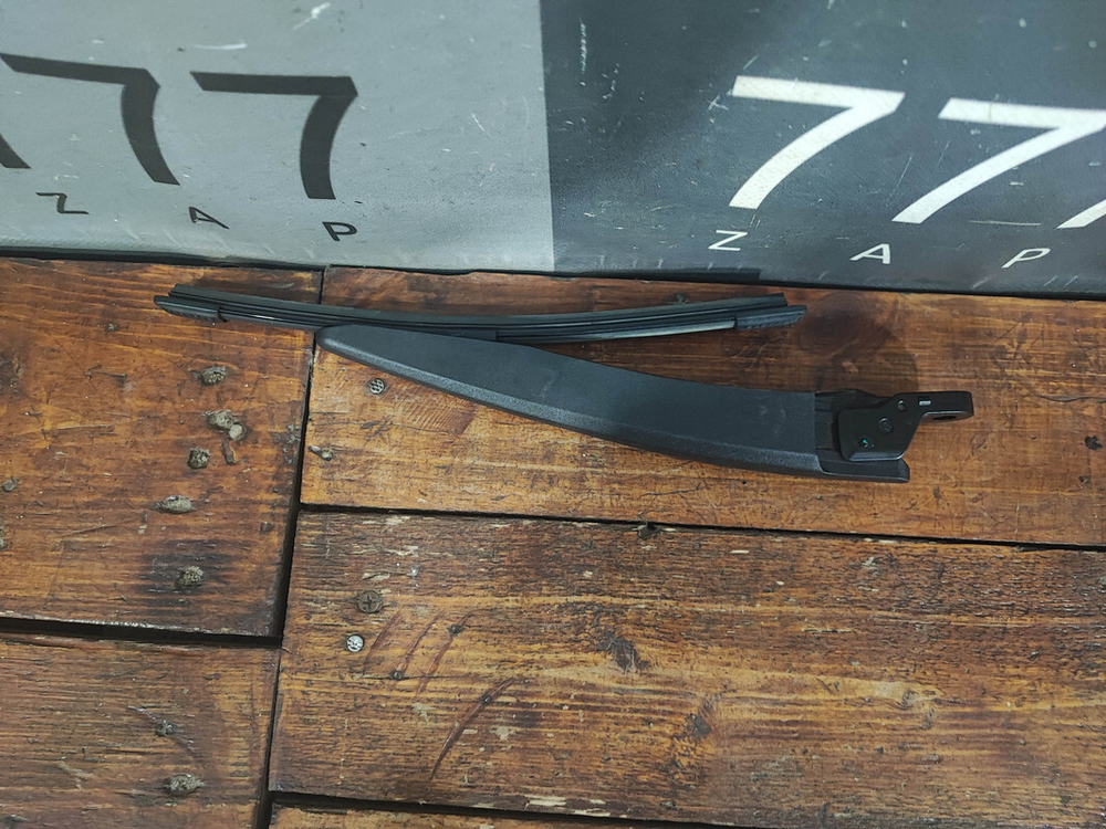 Поводок заднего стеклоочистителя Haval Jolion 21-нв Б/У Оригинал 6310100XST01A