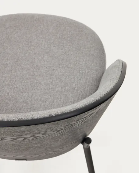 Стул Eamy светло-серый с черной отделкой