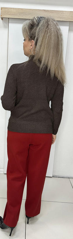 Джемпер в шоколадном цвете под "лапшу" с буквой R