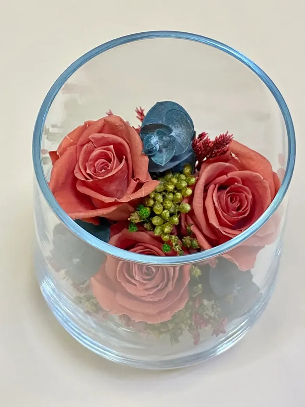 натуральные кустовые розы в стекле, вакуум*