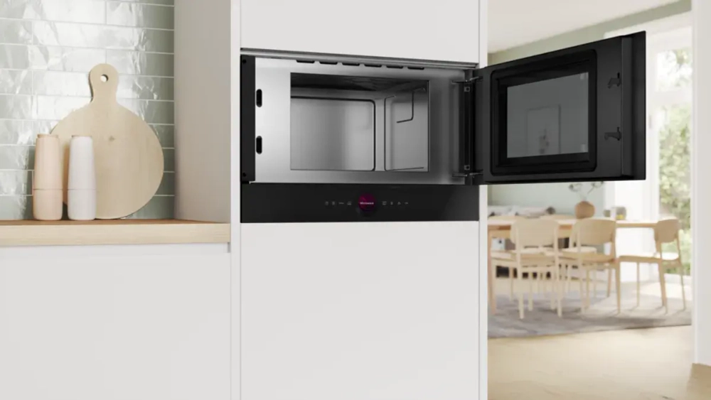 Встраиваемая микроволновая печь Bosch BFR 7221B1