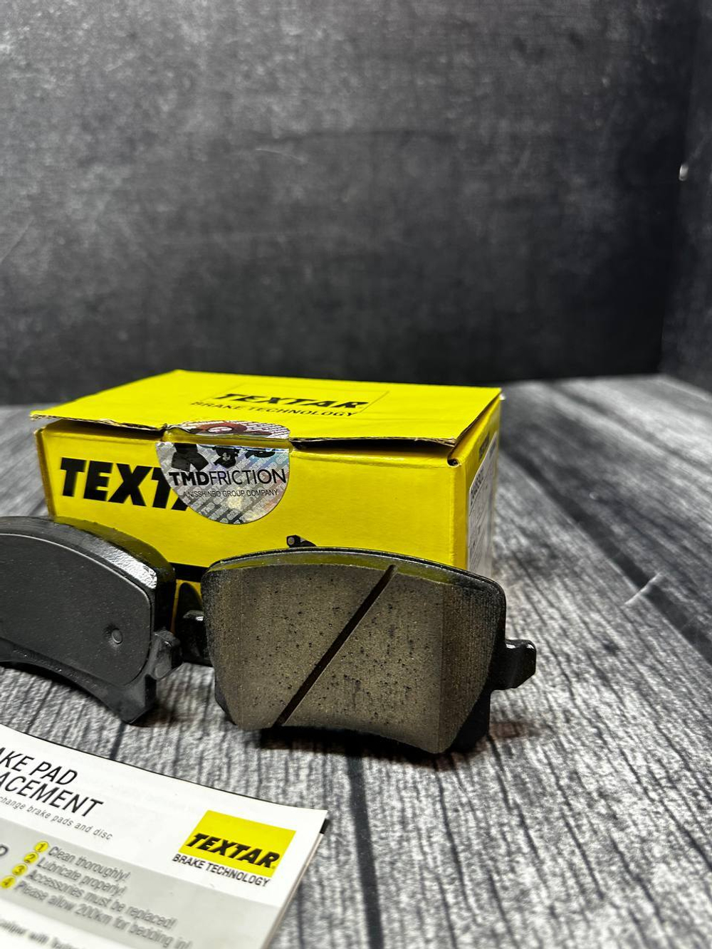 Тормозные колодки задние TEXTAR 2448301