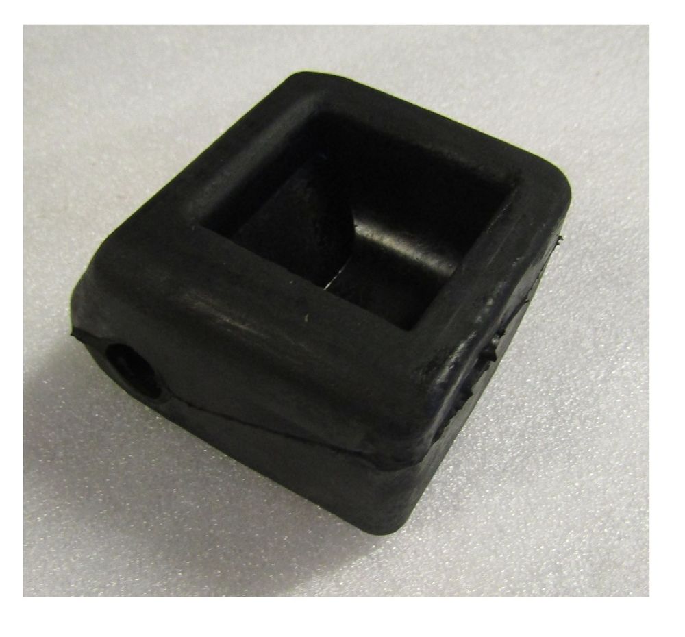 Амортизатор бака для воды левый WP90/Water tank rubber block-1