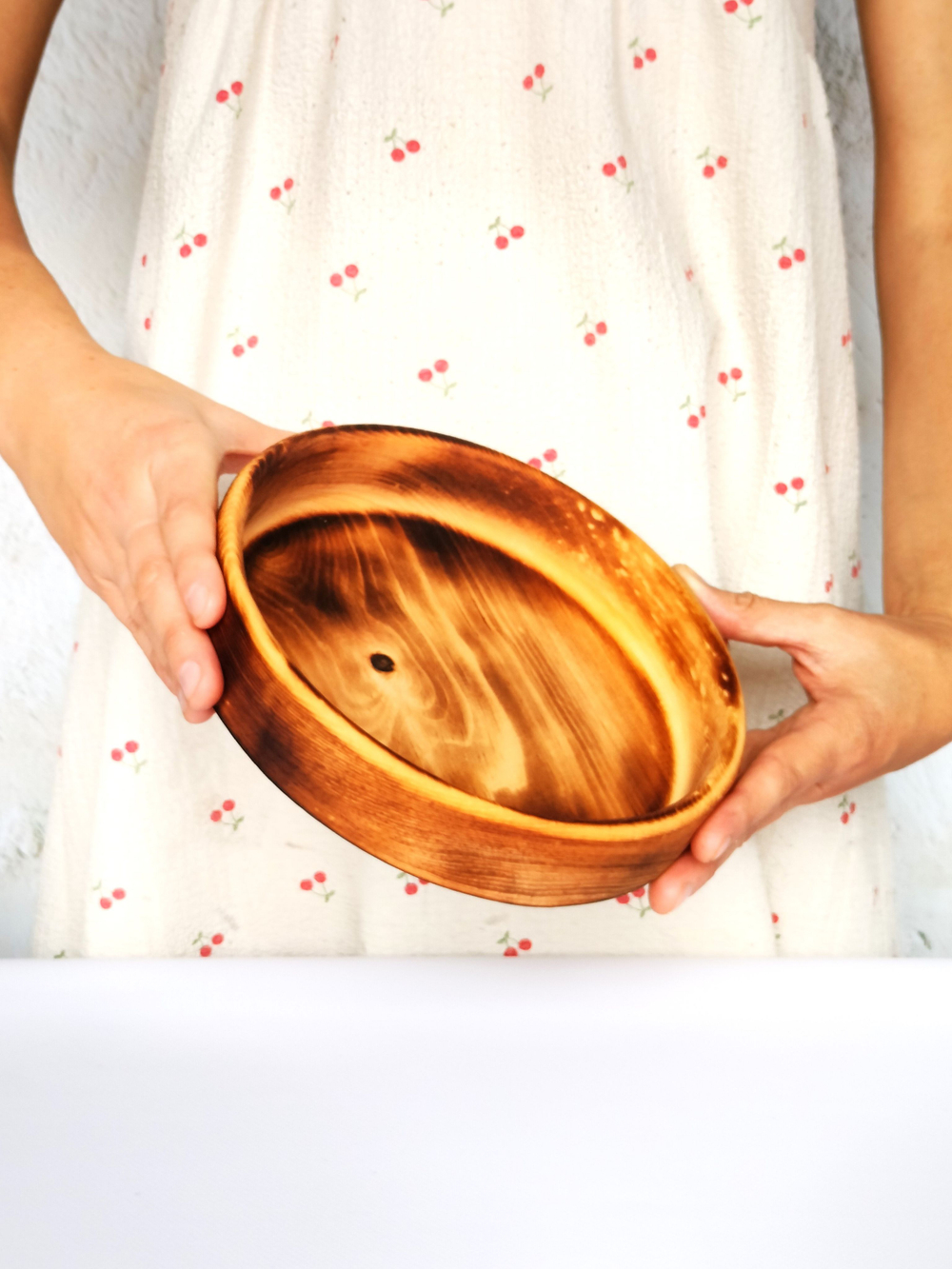 Деревянная тарелка Art of Siberia из массива сибирского кедра T222