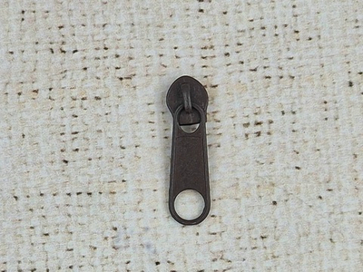 Бегунок галантерейный спираль Т5, №304 тёмно-коричневый