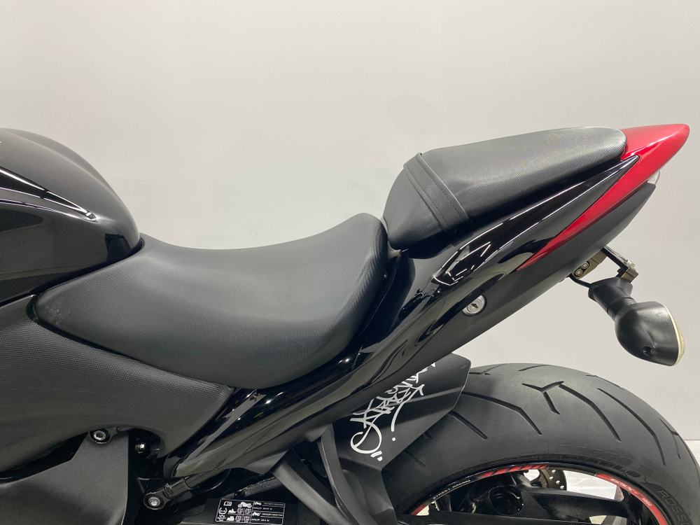 Suzuki GSX-S1000 049268
