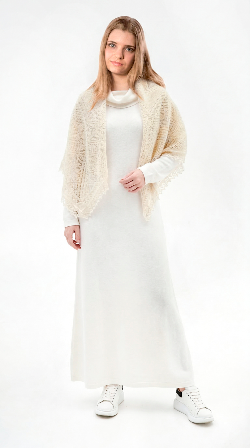 Оренбургский пуховый платок-паутинка с люрексом МАМ110-02/17