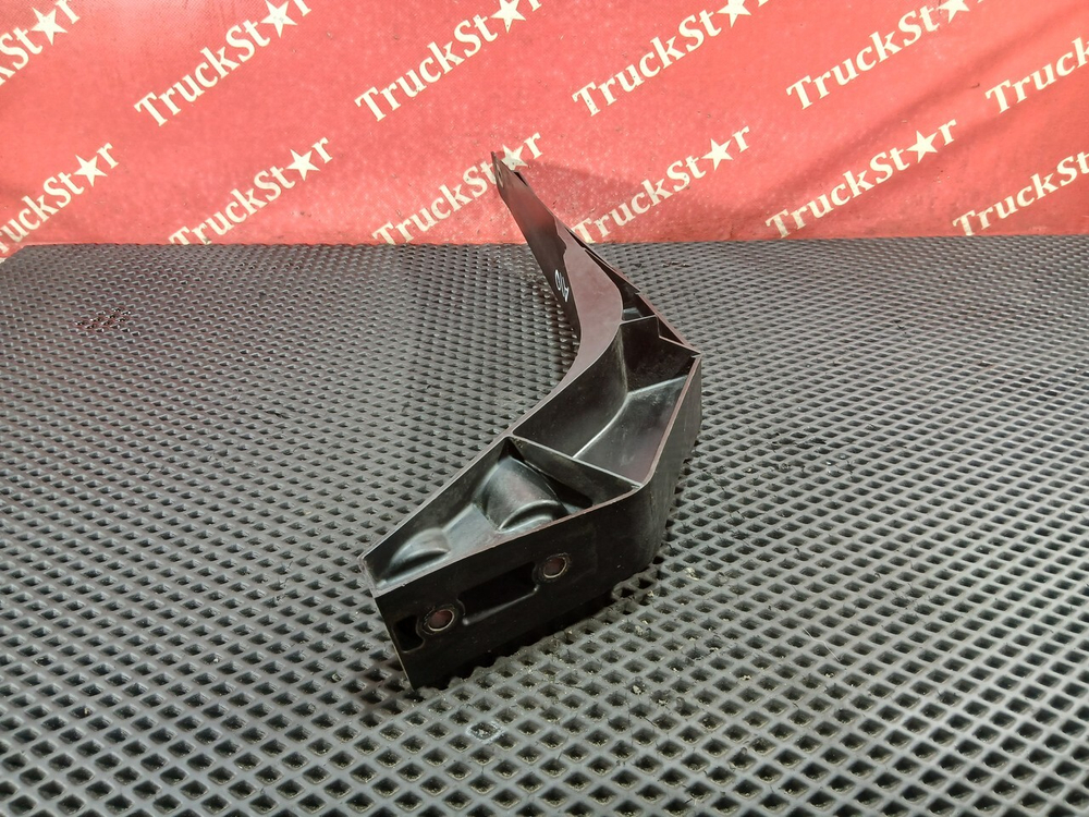 Кронштейн корпуса воздушного фильтра